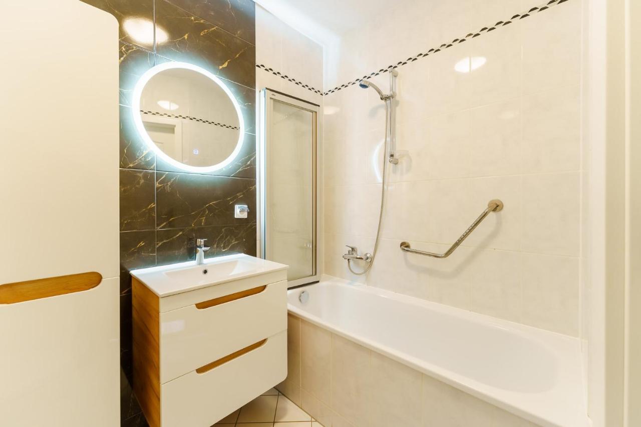 Apartament Klonowa 코워브제크 외부 사진
