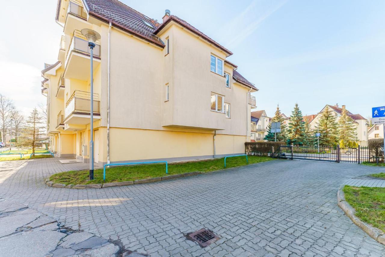 Apartament Klonowa 코워브제크 외부 사진